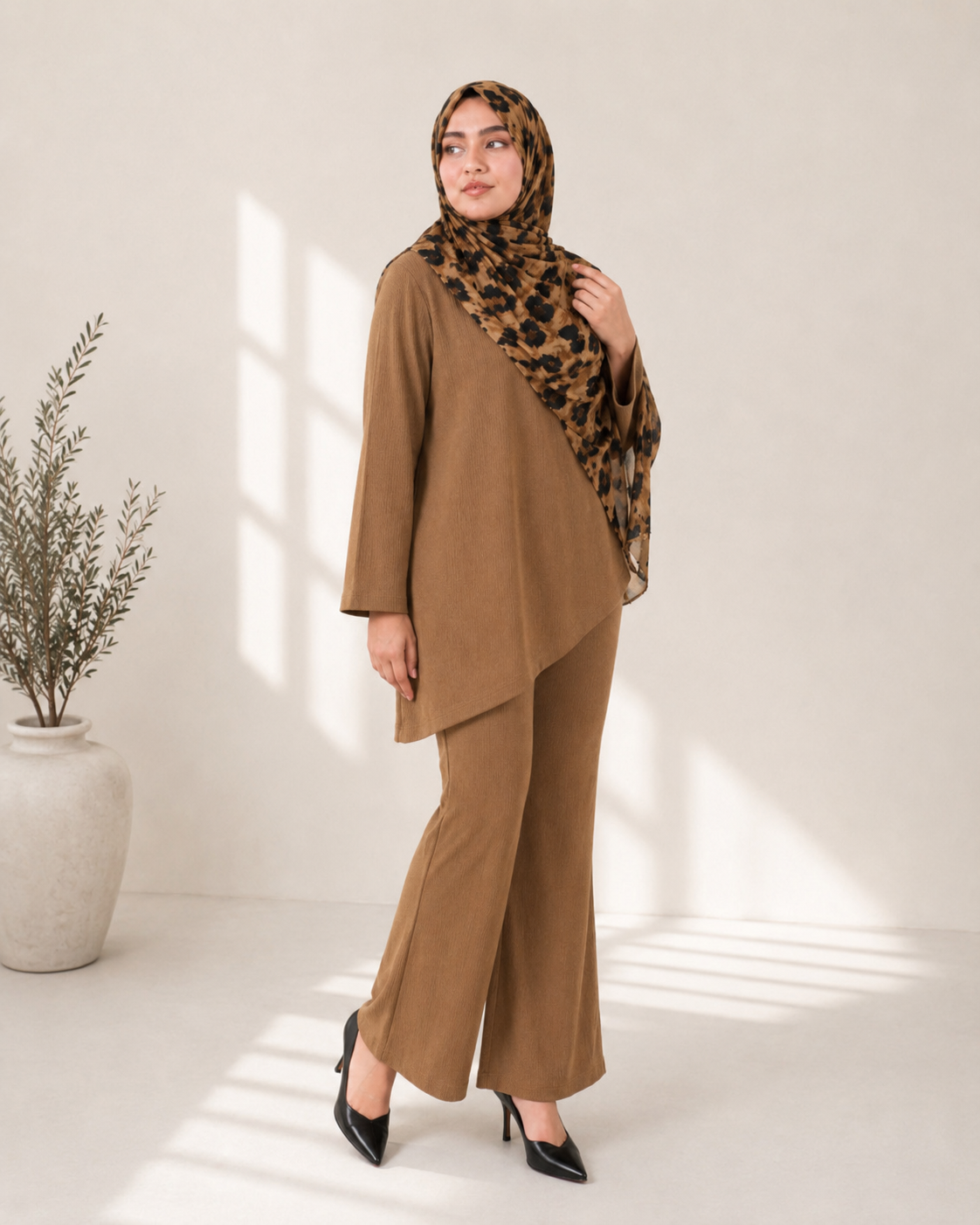 SLANT LINE-MOCHA BROWN