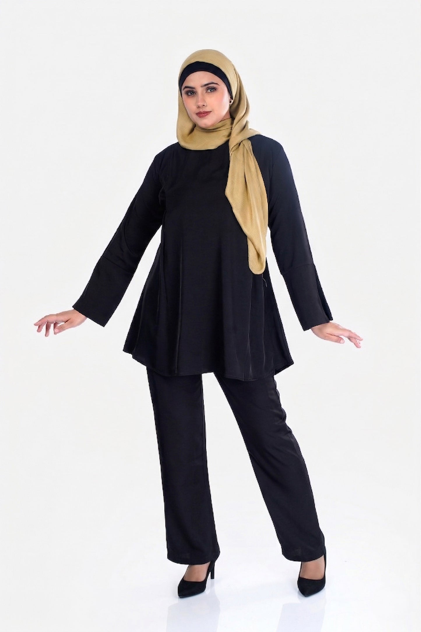 Black Elara Cod Set : With Belt