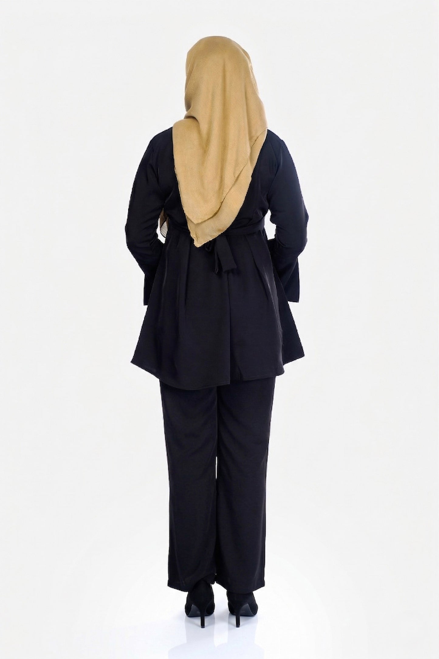 Black Elara Cod Set : With Belt